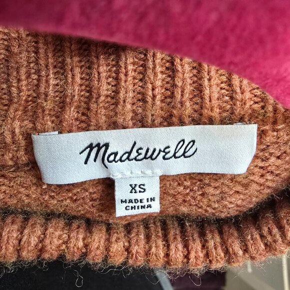 Madewell Dotted Eaton Puff-Sleeve Pullover Sweater in Cotton-Merino - Picture 6 of 8